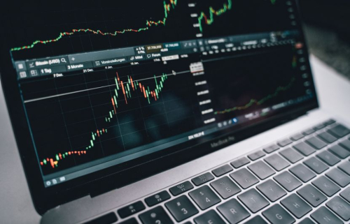 Dow Jones giảm 9 phiên liên tiếp: Điều gì đang xảy ra trên Phố Wall?